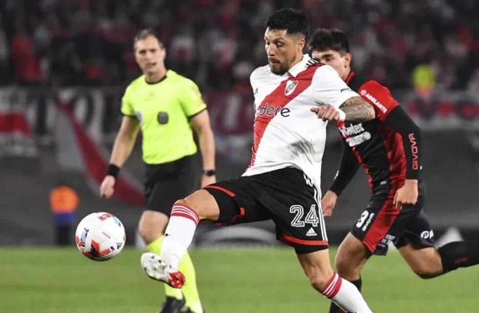 Con un doblete de Pablo Solari, River le ganó 4-1 a Newell’s de local