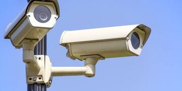 Presentan proyecto para instalación de cámaras de seguridad en Puerto Iguazú.