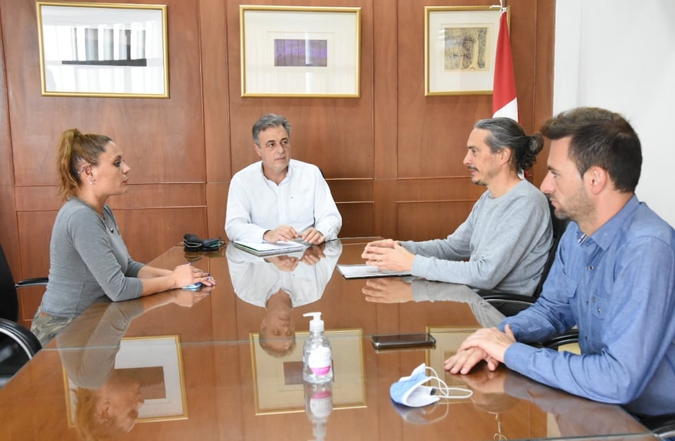 Candidatos del Frente de Todos presentaron “A la par: más educación, más trabajo”