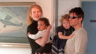 Nicole Kidman y Tom Cruise junto a sus hijos adoptivos, Connor e Isabella.