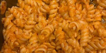 Receta de salsa picante con vodka de Gigi Hadid.