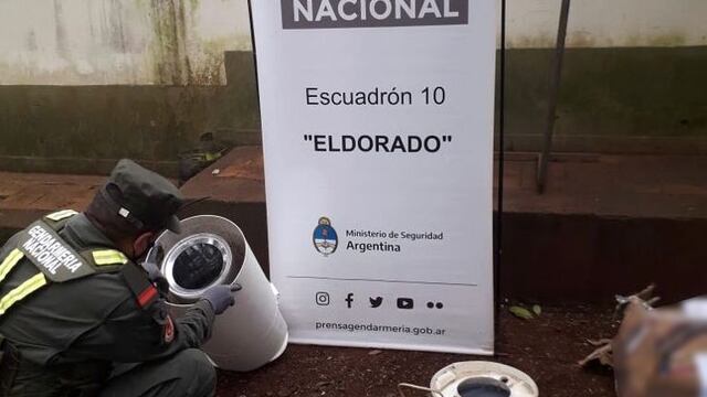 Gendarmería Nacional halló droga oculta en una encomienda de secarropas.