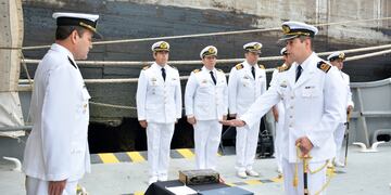 Puerto Belgrano: el multipropósito ARA “Punta Alta” tiene nuevo comandante