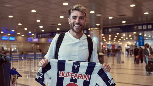 Buffarini ya posó con la camiseta del Matador en su arribo al país (Prensa Talleres)