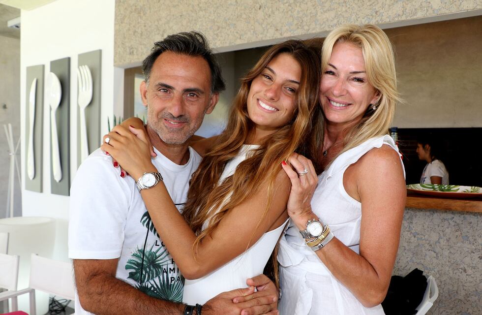 Lola Latorre agrandó la familia y sus padres la apoyaron