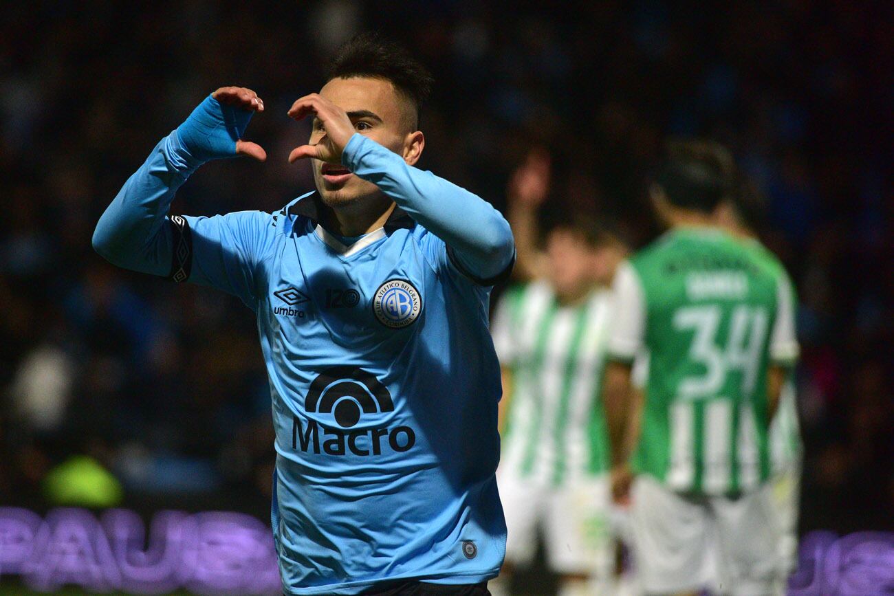 Belgrano venció 2 a 1 a Banfield en Alberdi.  (Nicolás Bravo / La Voz)