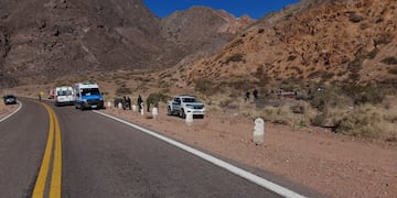 Un matrimonio mayor murió cuando viajaban a Chile, en RN7. Un camión se cruzó de carril y la utilitaria en la que viajaban volcó y dio varios tumbos. /Archivo