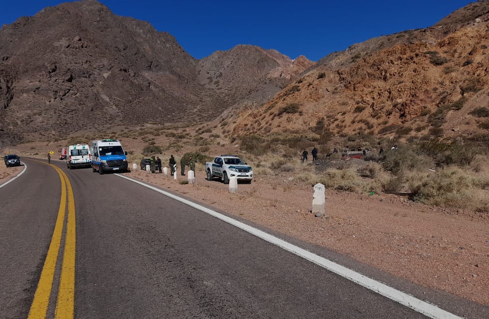 Un auto con turistas chilenos volcó en Uspallata y hubo heridos