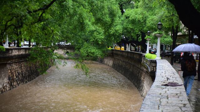 Los delincuentes operaban en una de las vías de la Cañada. (José Gabriel Hernández / La Voz)