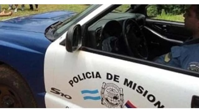 Oberá: dos lesionados de consideración tras el choque entre una moto y un auto.