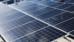 Energía solar. Los paneles fotovoltaicos son la mejor alternativa para generar electricidad en casa. (La Voz)