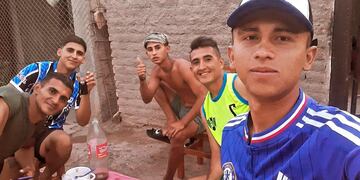 Los González, los cinco son futbolistas y cuatro de ellos juegan en el mismo equipo.