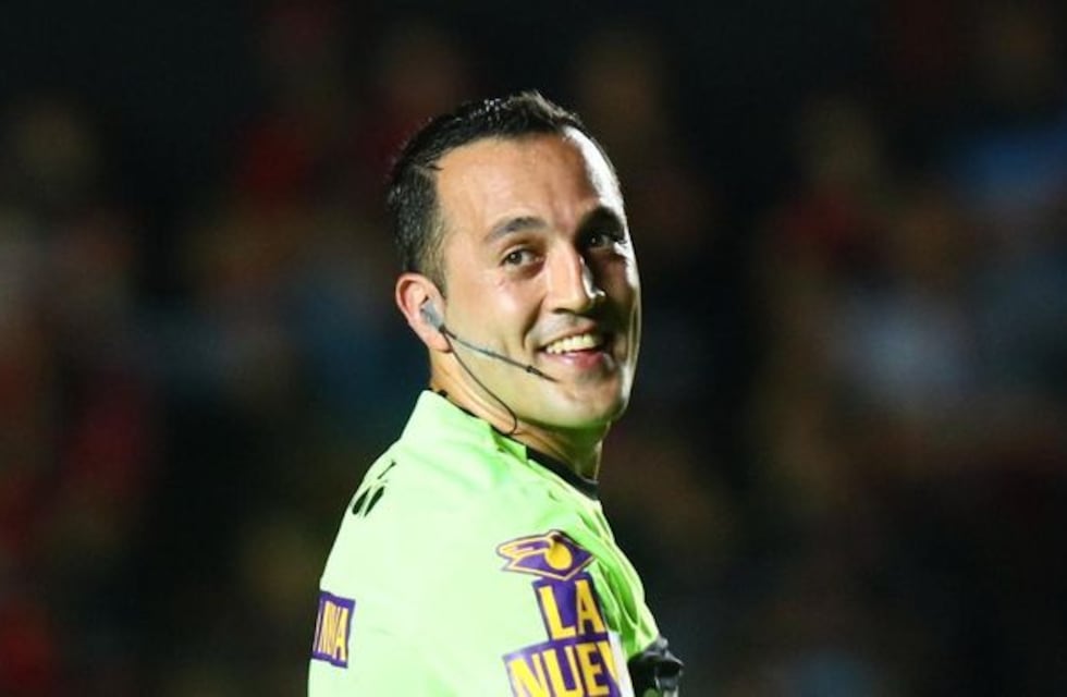 Fernando Espinoza contó por qué no cobró penal en Boca-Atlético Tucumán