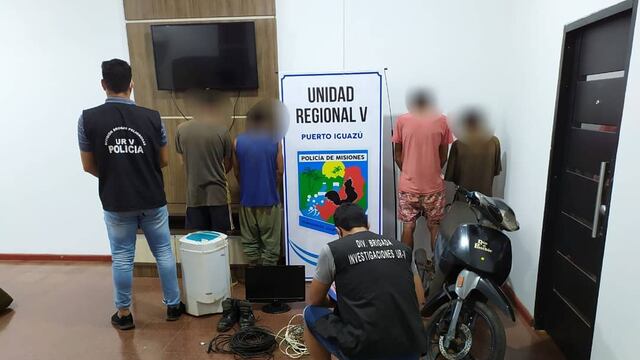 Todos fueron alojados en la sede policial y puestos a disposición de la Justicia.