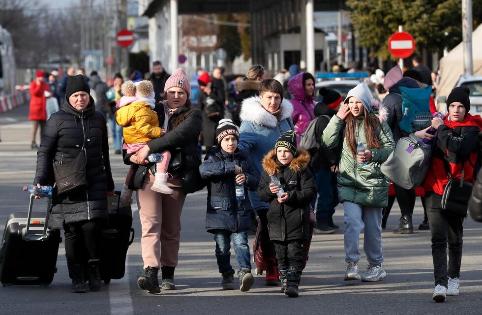 Conflicto Rusia-Ucrania: el Gobierno ordenó evacuar la embajada en Kiev