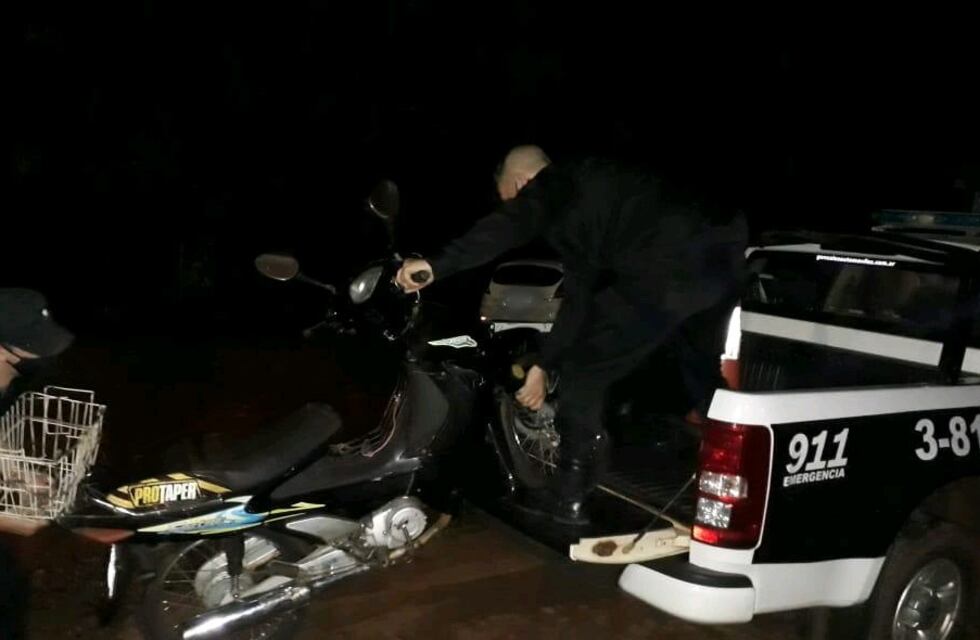 Colonia Aurora: detiene a una persona tras robar una moto de una casa