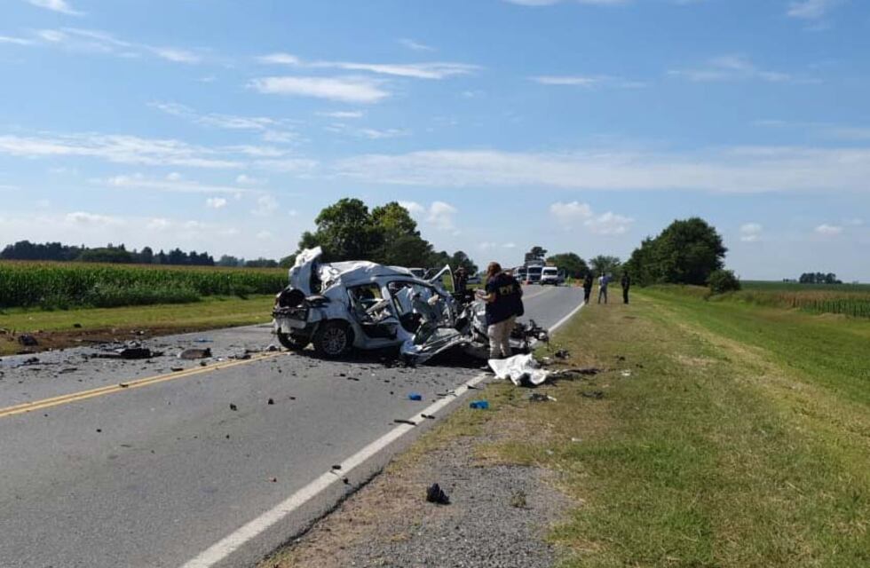 Terrible choque en la ruta A012 con tres muertos y dos heridos graves