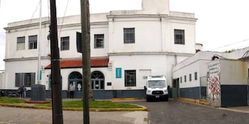 El asesinato se confirmó pasado el mediodía en el Hospital Roque Sáenz Peña.