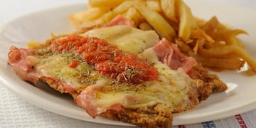 La Perla hace "la milanesa más grande del país" en Córdoba.