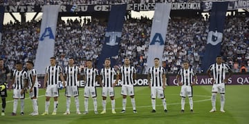 El Matador y su retorno a fase de grupos de Copa Libertadores, en el Kempes. (Facundo Luque / La Voz).