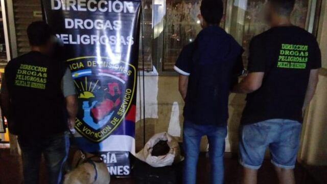 Gracias al can “Magnum” se detectó droga en la terminal de Posadas.