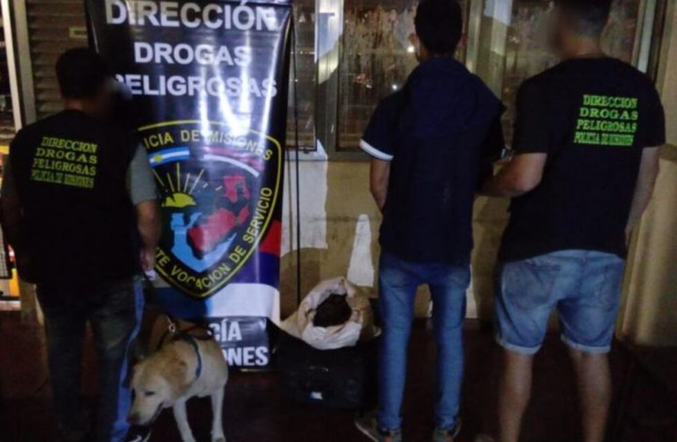 Gracias al can “Magnum” se detectó droga en la terminal de Posadas
