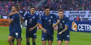Bruno Barticciotto celebra el 1-0 de Talleres ante Central Córdoba en Santiago del Estero. (Imagen de TV)