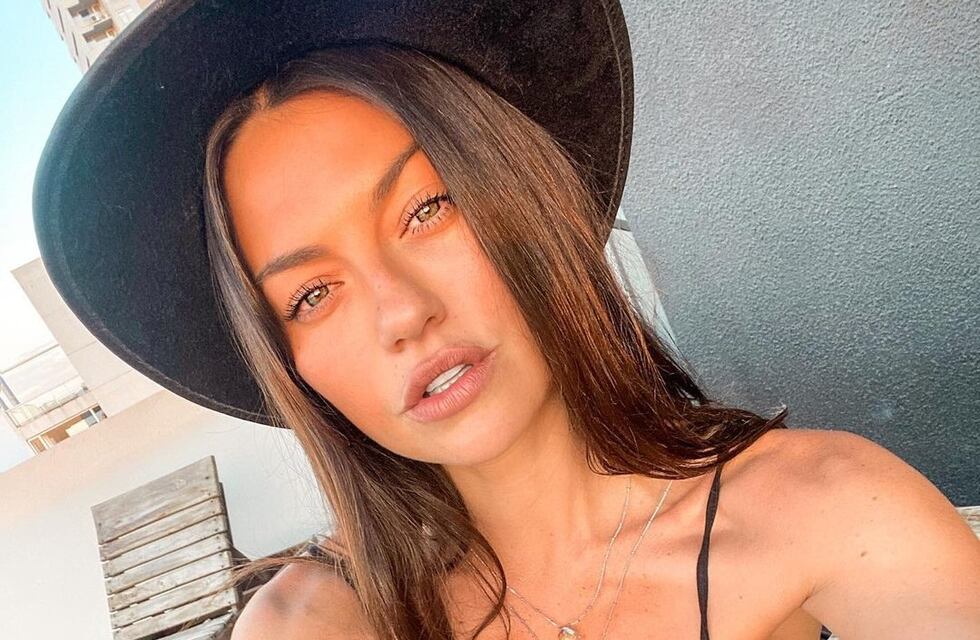 Sofía “Jujuy” Jiménez posó junto a sus hermanas en bikini y el increíble parecido causó furor en las redes
