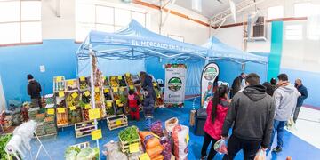 La feria organizada por el Municipio contó con la presencia de autoridades nacionales y se llevó a cabo en la Margen Sur.