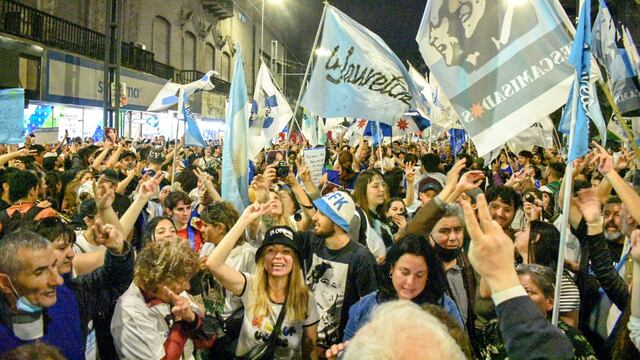 "Nada Sin Cristina", el lema de La Cámpora para estas elecciones 2023.