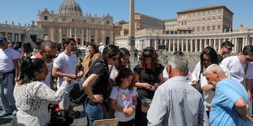 La Plaza San Pedro, el día después del fallecimiento del Papa