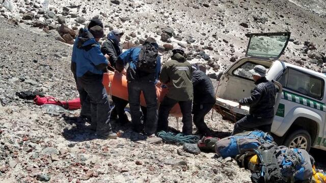 Lograron rescatar el cuerpo del andinista cordobés fallecido en un volcán de Catamarca (Gendarmería Nacional)