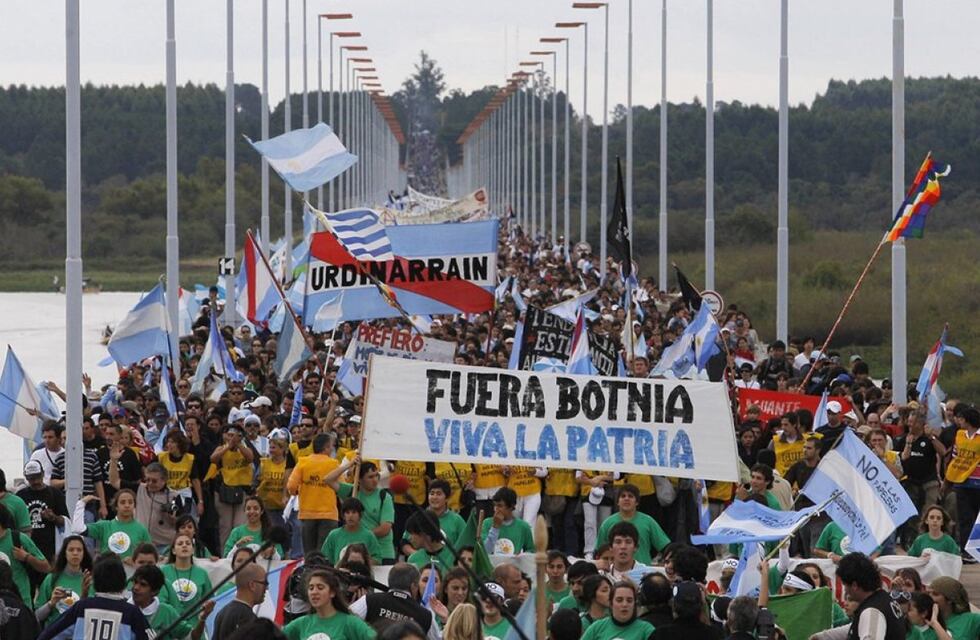 Gualeguaychú se moviliza este domingo al Puente Internacional General San Martín