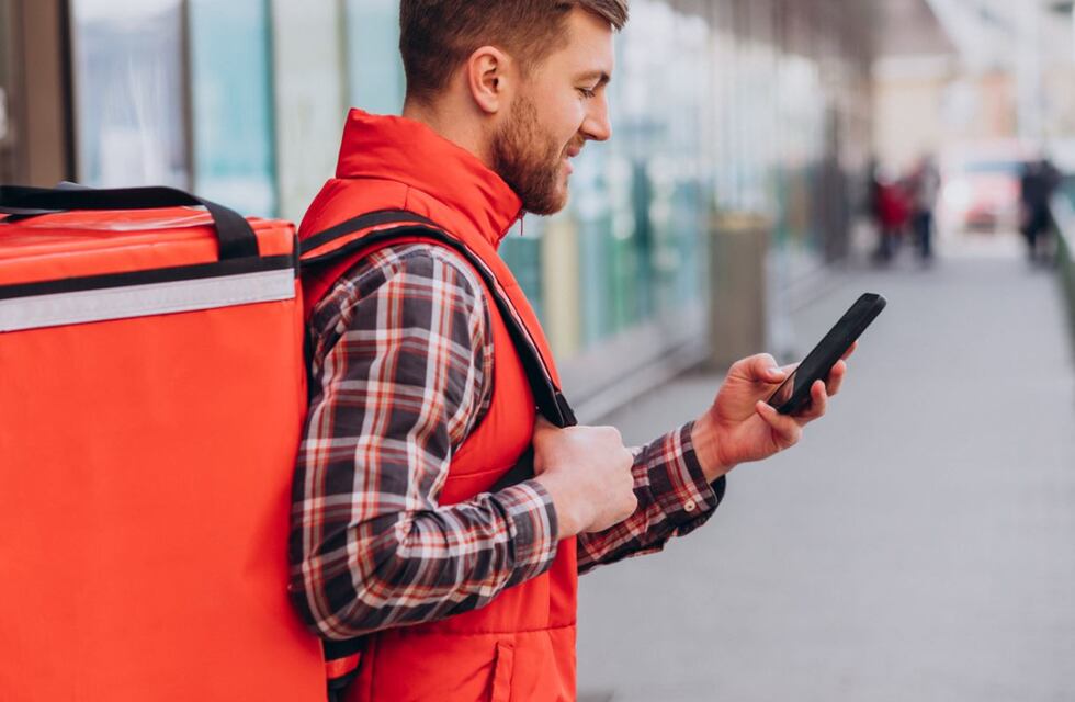 “Tupper con fideos” la nueva estafa que pone en jaque a los deliverys de las apps de pedidos