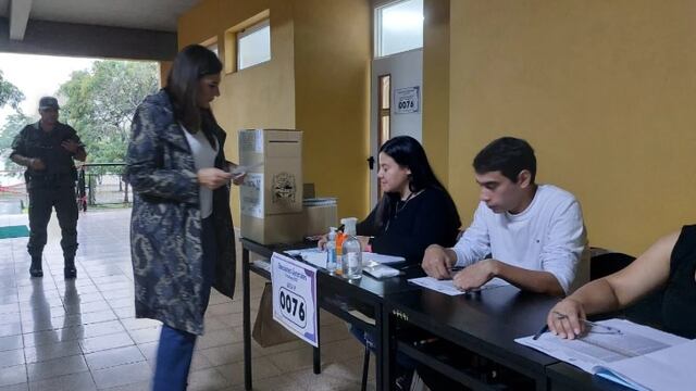 Elecciones en Misiones 2023: Silvana Ratti sufragó en Posadas.