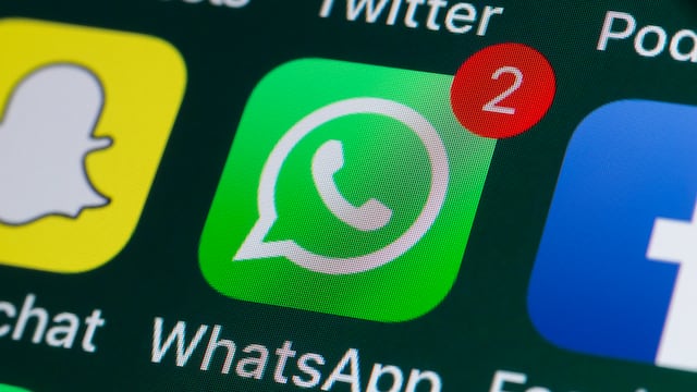 WhatsApp retrasa cambiar sus normas de servicio hasta el 15 de mayo.