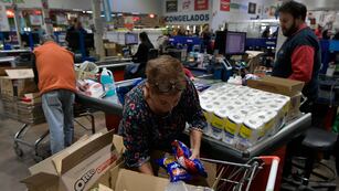 Analistas privados sostienen que la inflación podría alcanzar el 150% a nivel anual.