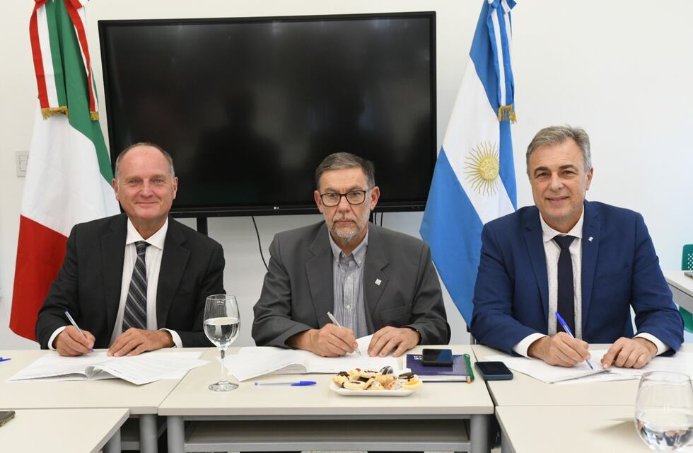 El CUR firmó un convenio de cooperación con la Universidad Politécnica de Torino