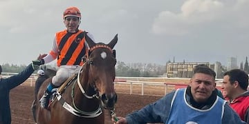 Costanzo, fue el caballo ganador en el clásico derby del Santo Patrono Santiago.