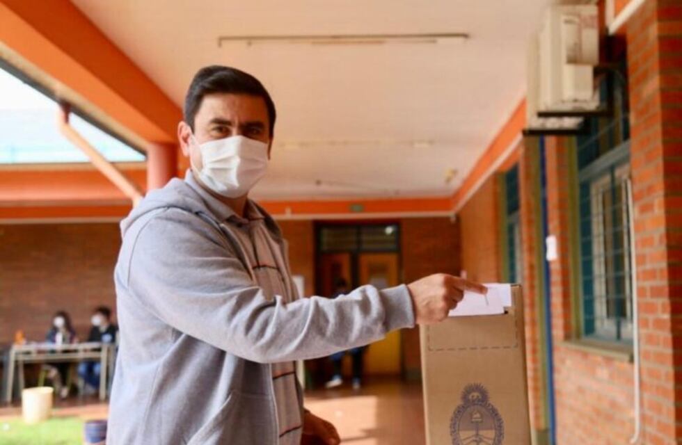 PASO 2021 en Misiones | Fabio Martínez, intendente de Eldorado, emitió su voto