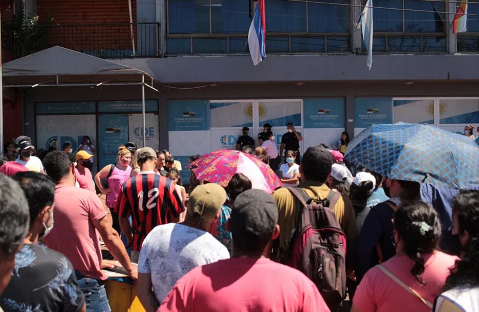 Manifestación en contra del tratamiento de la extensión del contrato a la empresa ETCE