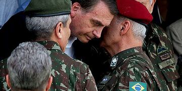 "Solución Malvinas", la propuesta que Jair Bolsonaro, presidente de Brasil, le quiere hacer a Volodímir Zelenski. Foto: Los Andes.