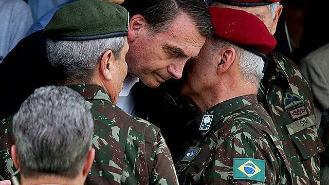 "Solución Malvinas", la propuesta que Jair Bolsonaro, presidente de Brasil, le quiere hacer a Volodímir Zelenski. Foto: Los Andes.