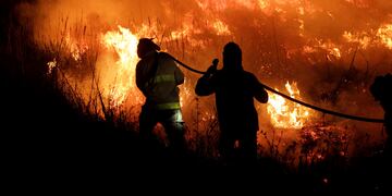 Arriesgaron su vida para ayudar a combatir el fuego en Corrientes, pero solo los recibió su familia en Salta.