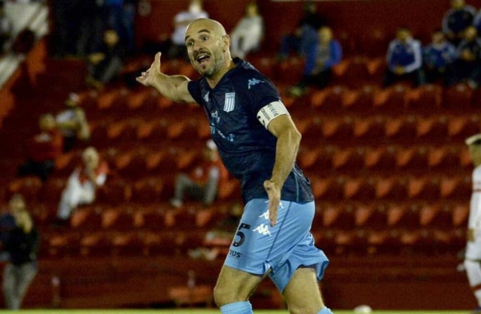 Racing no se pudo hacer fuerte y perdió 1-0 ante Huracán