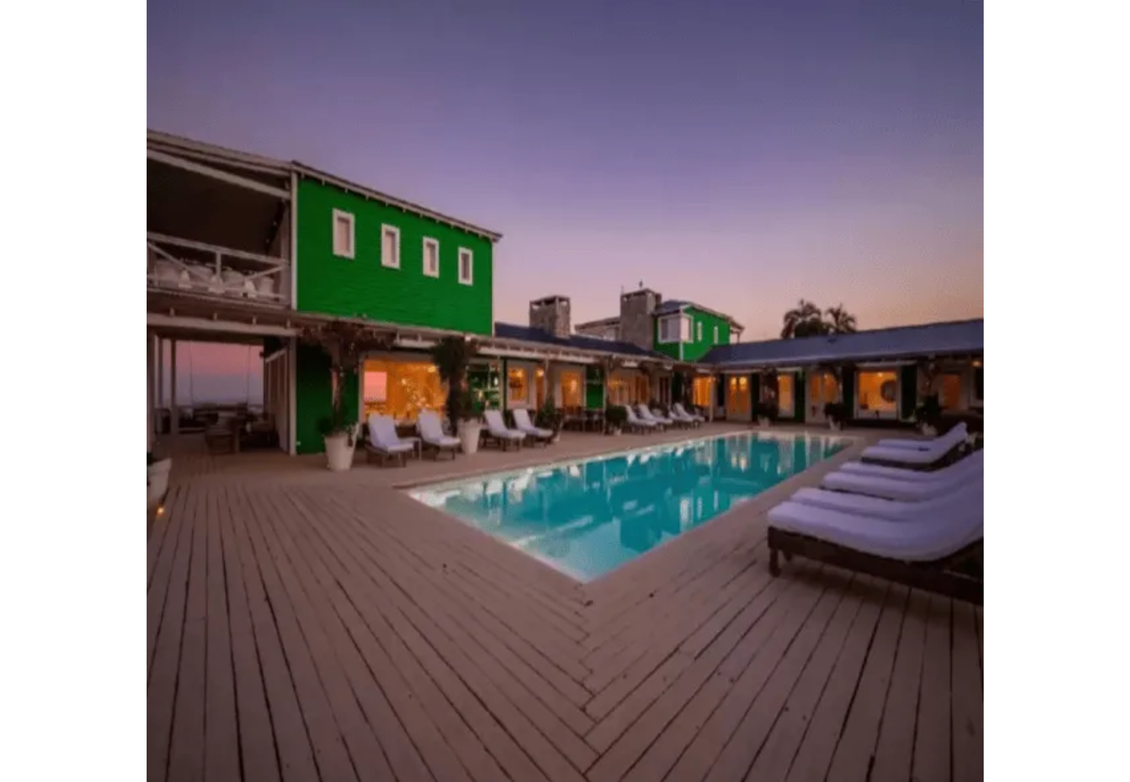 El área de la piscina.