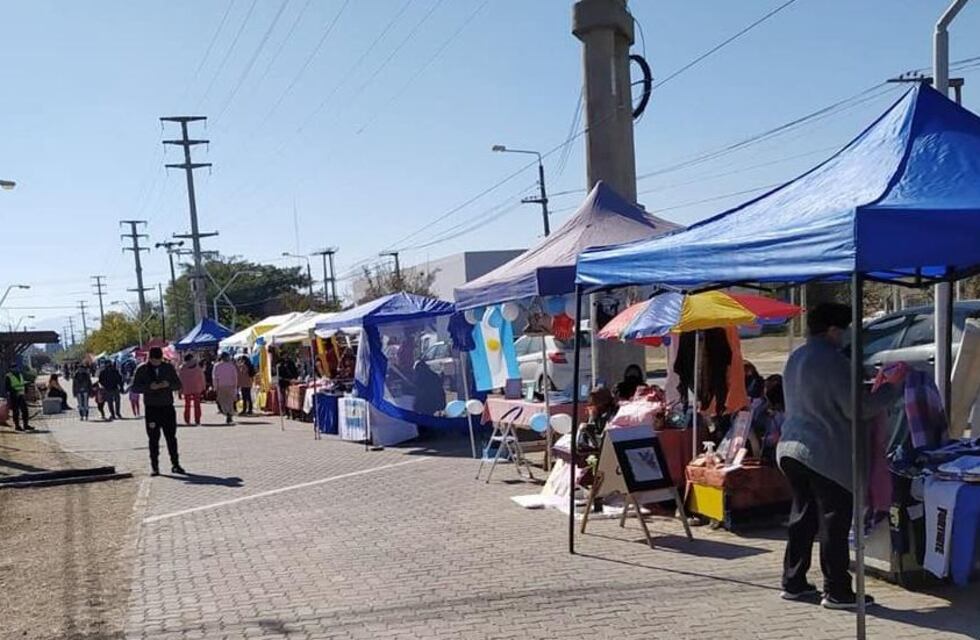 El gobernador de Chubut presentó el programa “Soy Emprendedor”