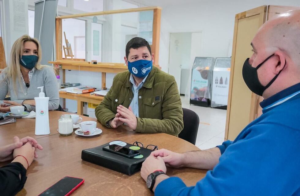 Los municipios de Ushuaia y Tolhuin articulan acciones en conjunto sobre sus políticas turísticas