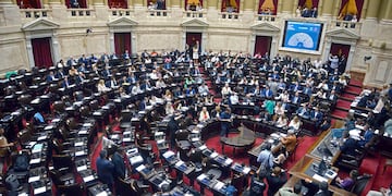 Ley ómnibus. El oficialismo alcanzó cuórum (137) y arrancó la sesión en Diputados para aprobar la Ley "Bases". (HCDN)