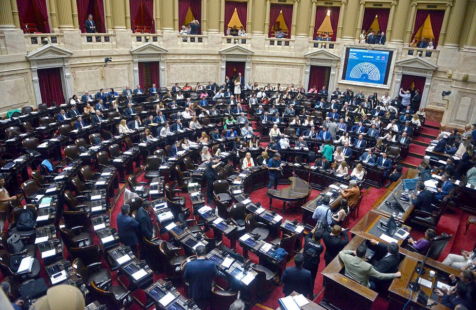 Megasesión por la ley ómnibus en Diputados: el Gobierno se enfrenta a su primera batalla